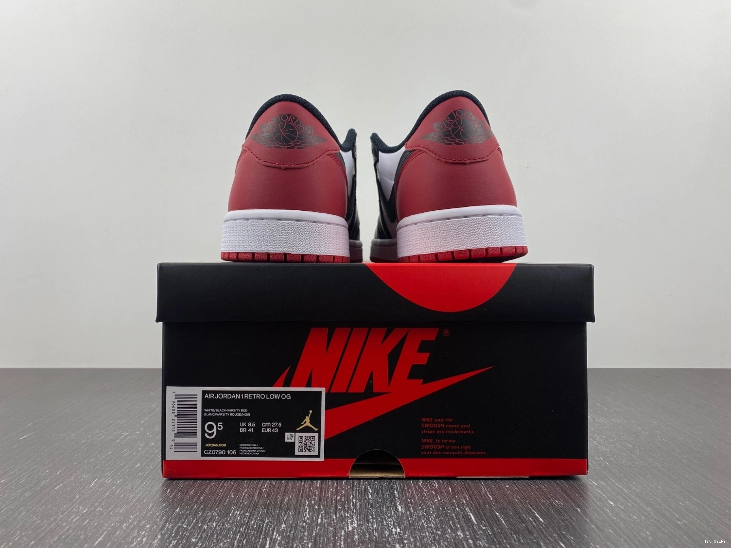Jordan Toe - 1 Retro Low OG CZ0790-106 Black 0518